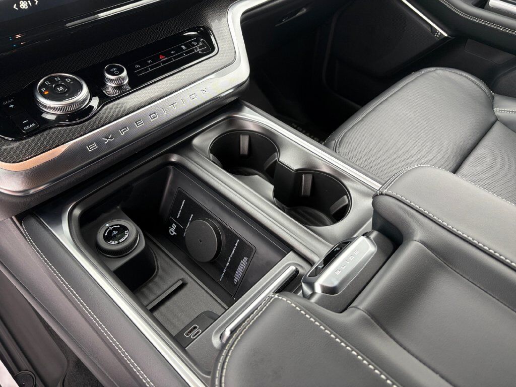2027 Ford Expedition Platinum Hondo TX
