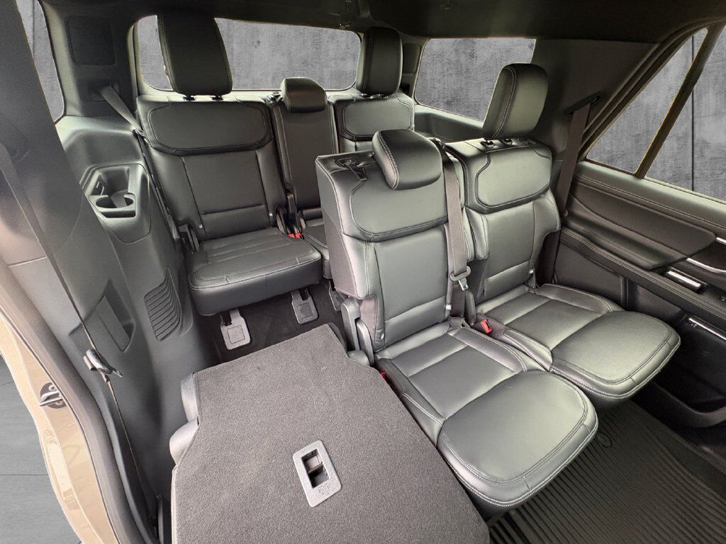 2027 Ford Expedition Platinum Hondo TX