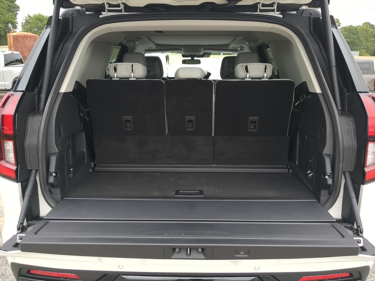 2027 Ford Expedition Platinum Appleton WI