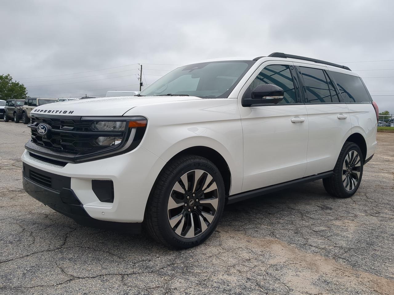 2027 Ford Expedition Platinum Appleton WI