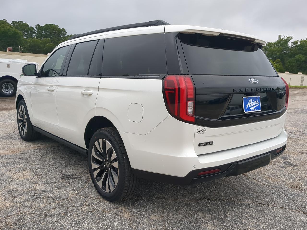 2027 Ford Expedition Platinum Appleton WI