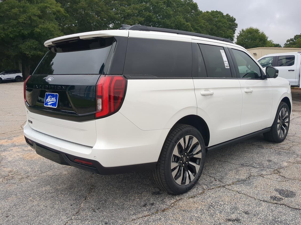 2027 Ford Expedition Platinum Appleton WI