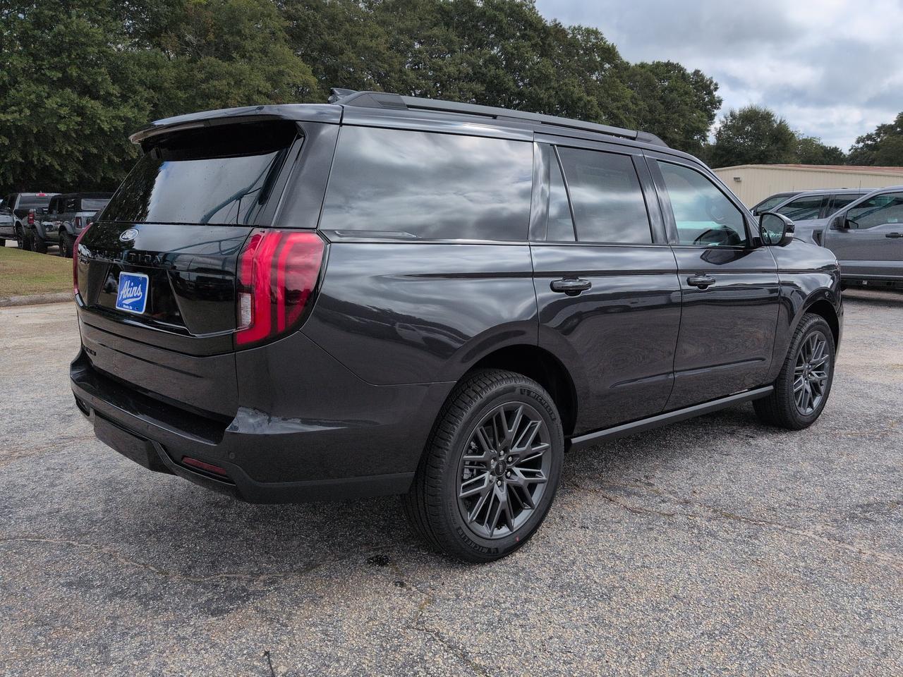 2027 Ford Expedition Platinum Appleton WI