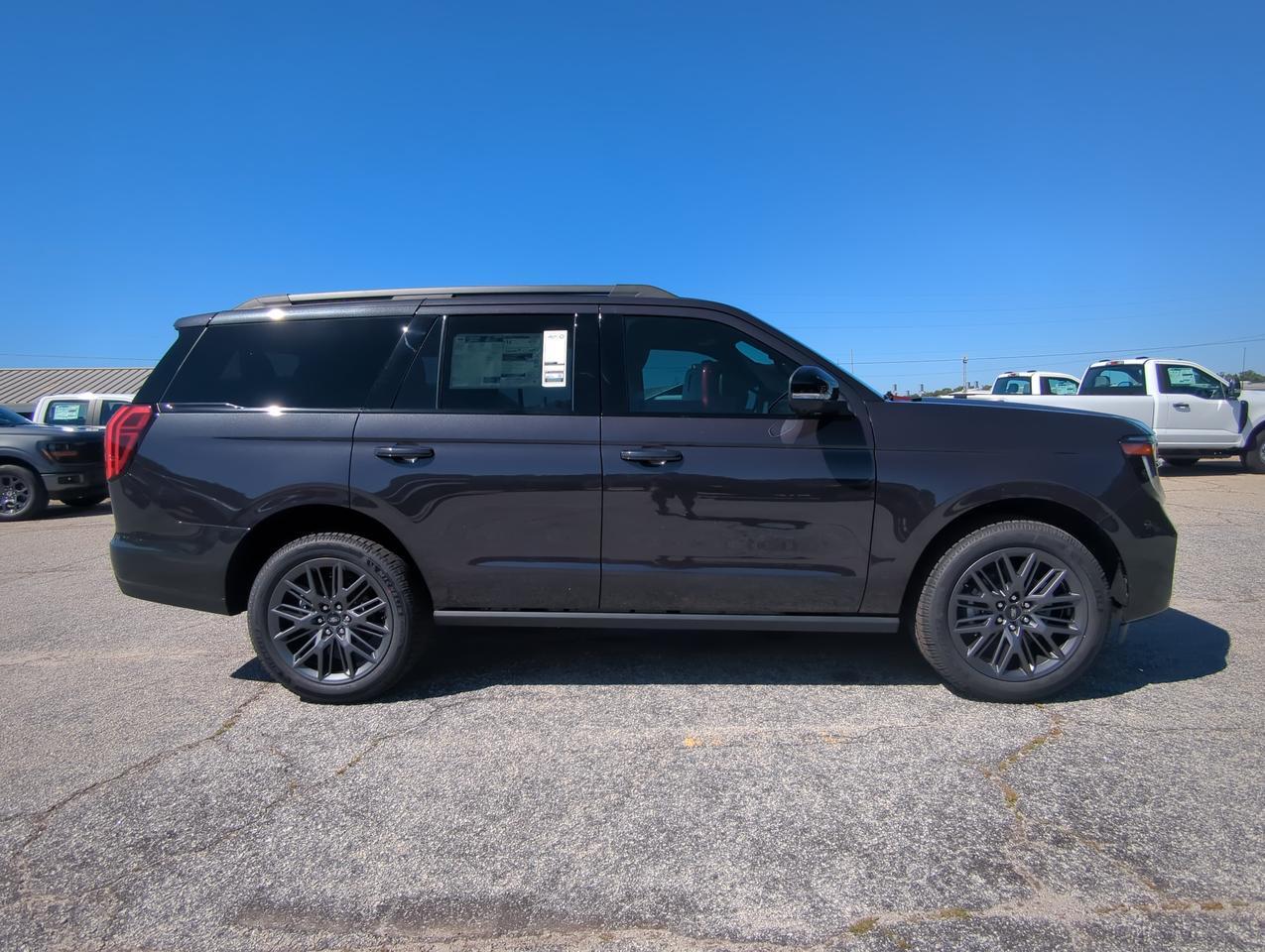 2027 Ford Expedition Platinum Appleton WI