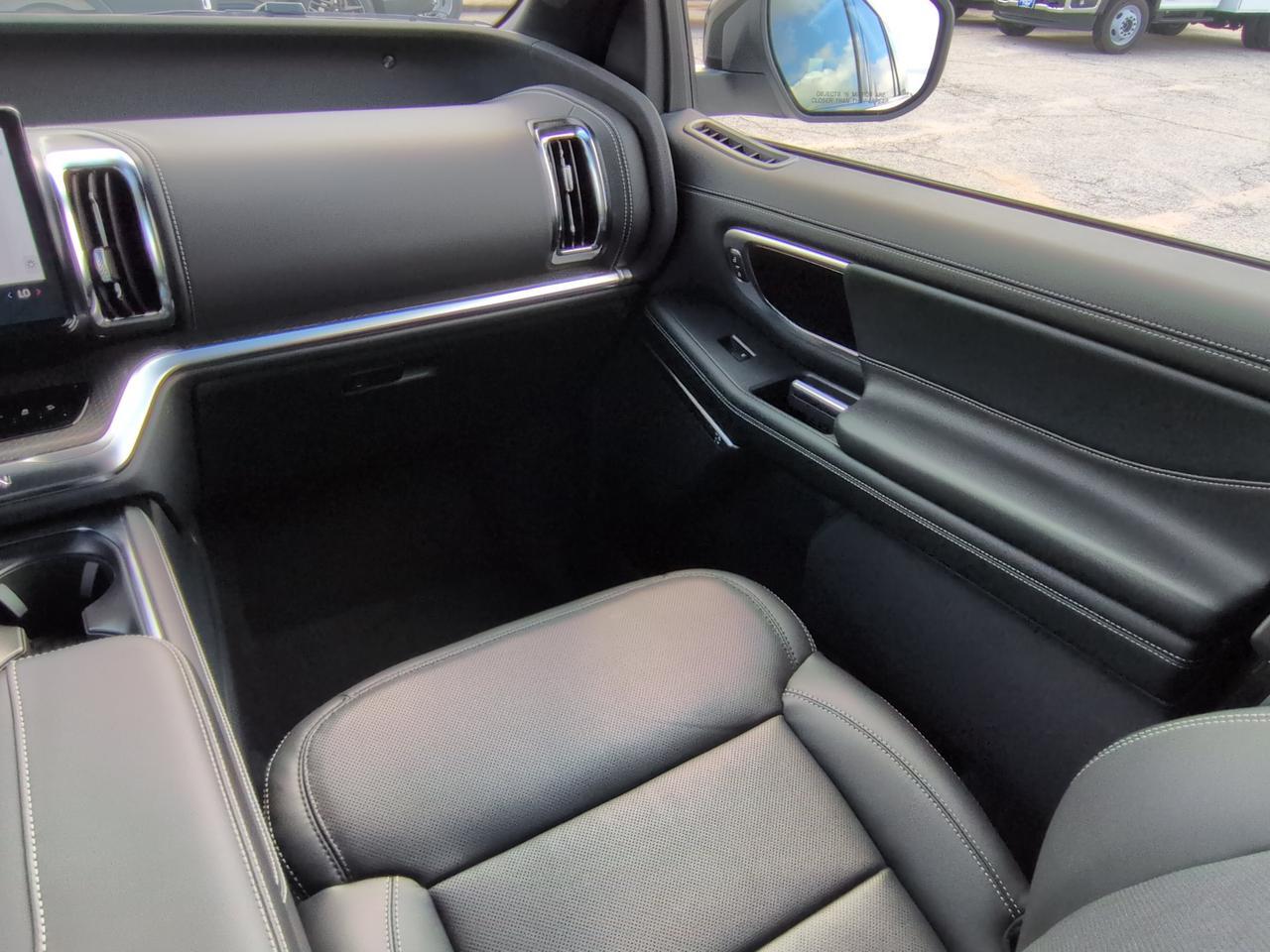 2027 Ford Expedition Platinum Appleton WI