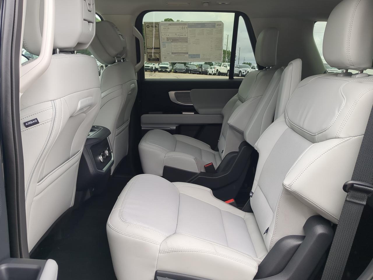2027 Ford Expedition Platinum Appleton WI
