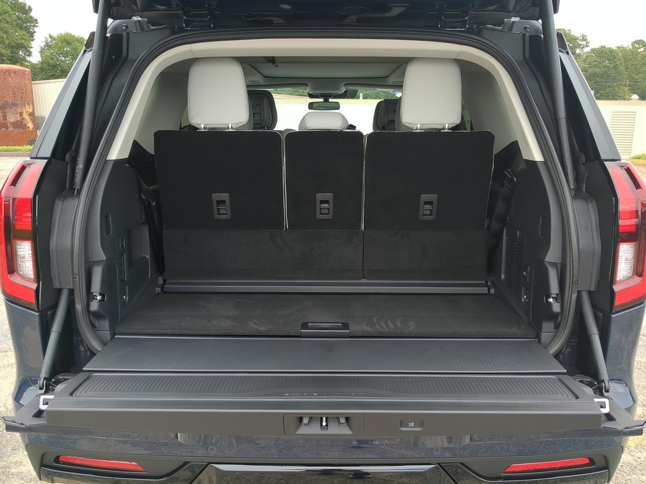 2027 Ford Expedition Platinum Appleton WI