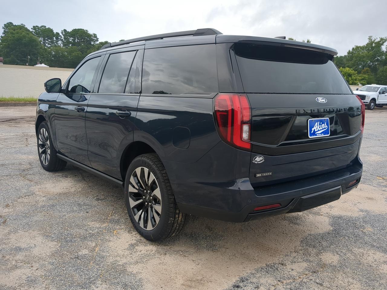 2027 Ford Expedition Platinum Appleton WI