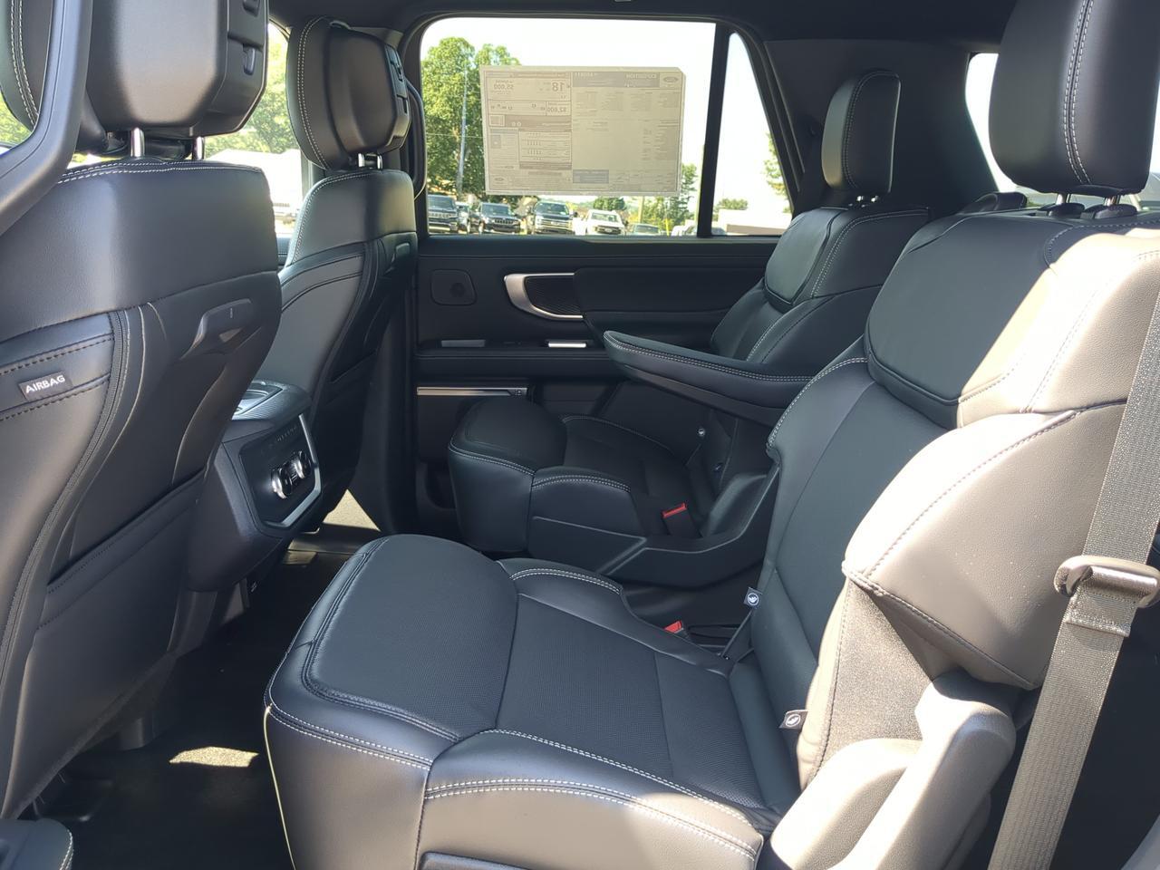 2027 Ford Expedition Platinum Appleton WI