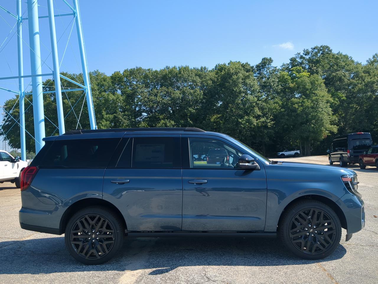 2027 Ford Expedition Platinum Appleton WI