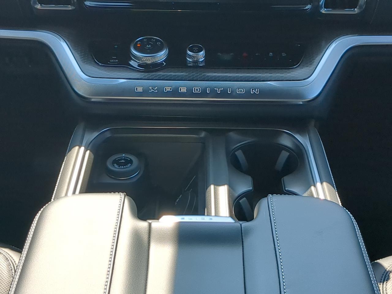 2027 Ford Expedition Platinum Appleton WI