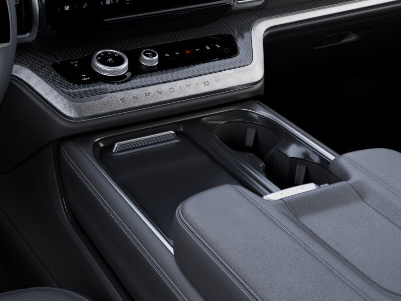2027 Ford Expedition Platinum Appleton WI