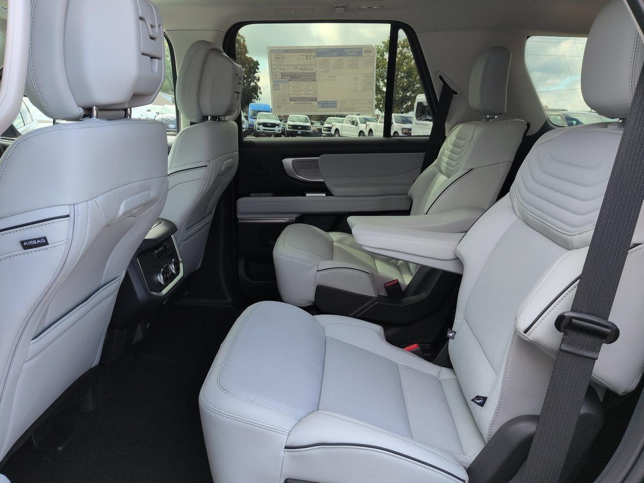 2027 Ford Expedition Platinum Appleton WI