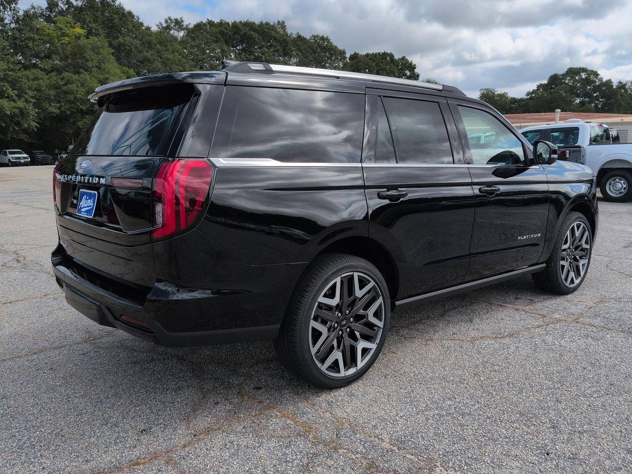 2027 Ford Expedition Platinum Appleton WI