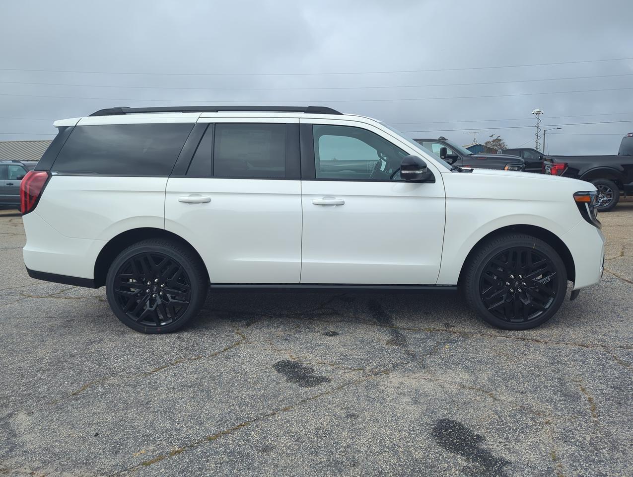 2027 Ford Expedition Platinum Appleton WI