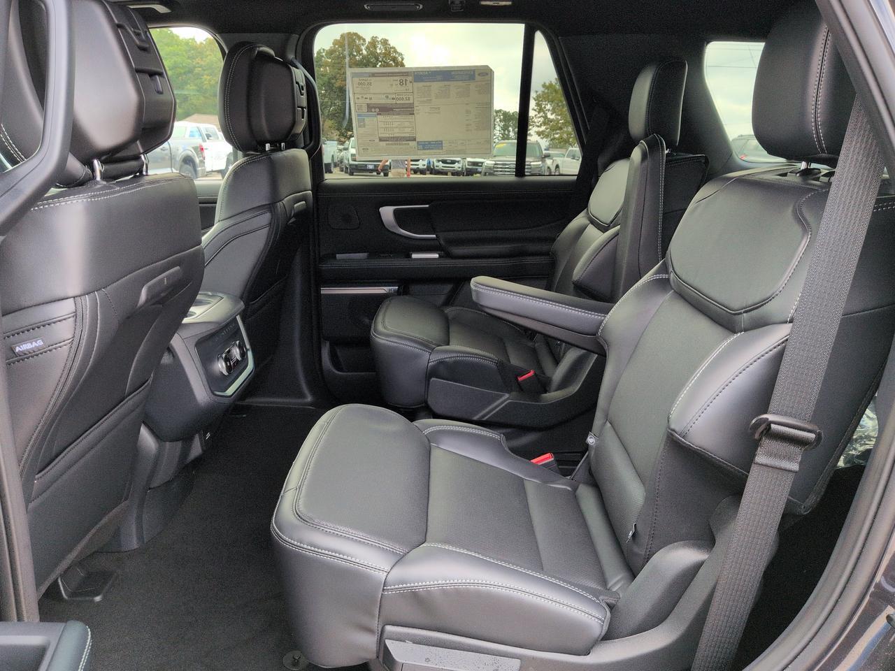 2027 Ford Expedition Platinum Appleton WI