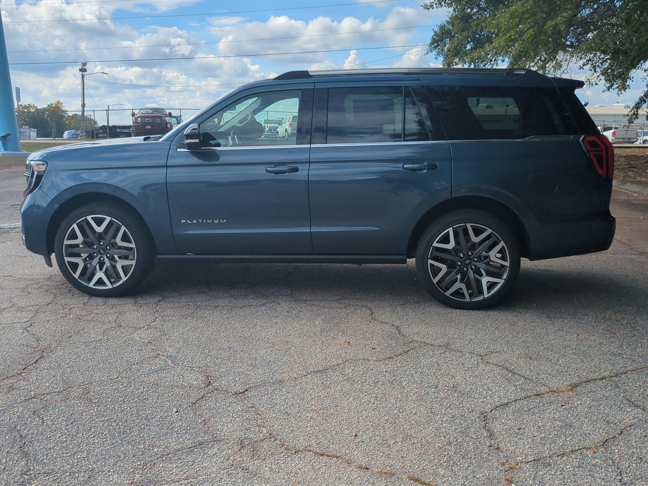 2027 Ford Expedition Platinum Appleton WI