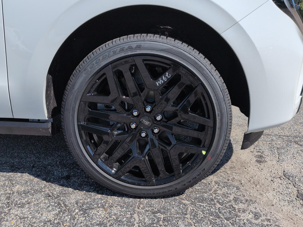 2027 Ford Expedition Platinum Appleton WI