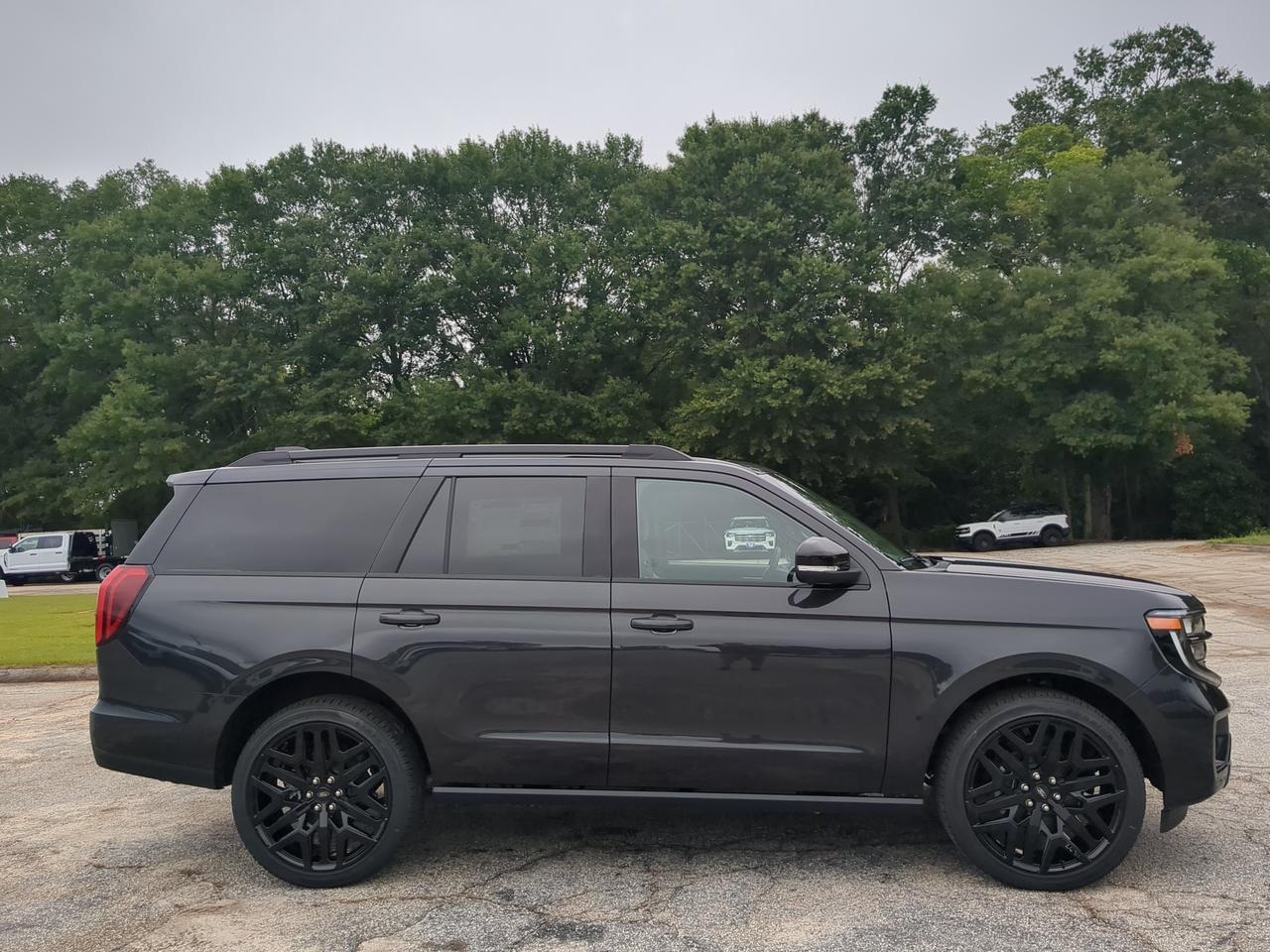 2027 Ford Expedition Platinum Appleton WI