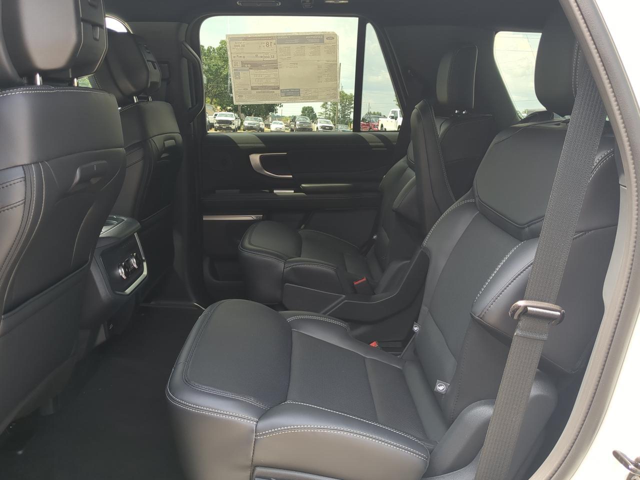 2027 Ford Expedition Platinum Appleton WI