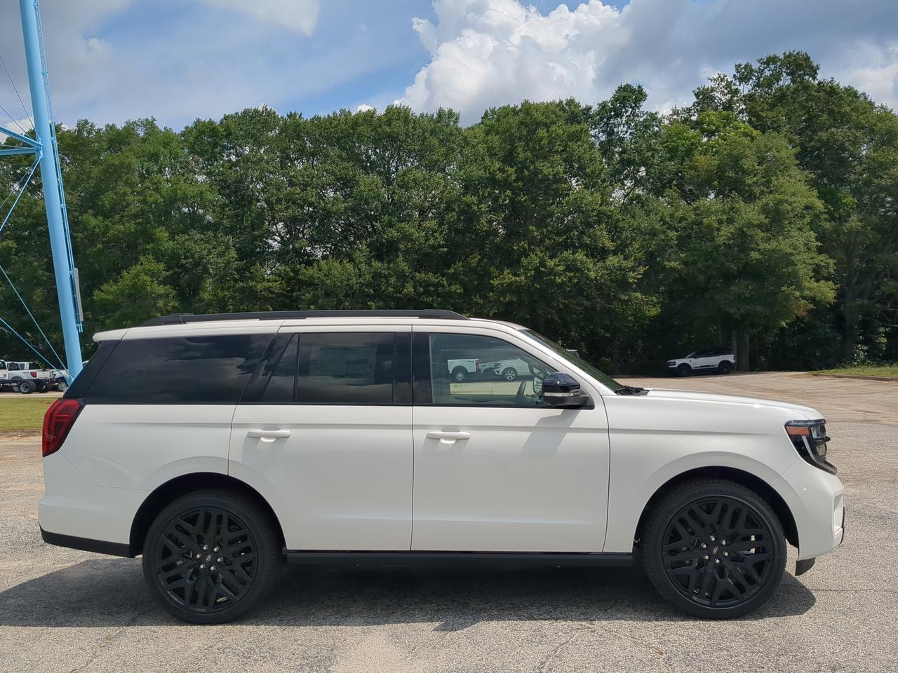 2027 Ford Expedition Platinum Appleton WI
