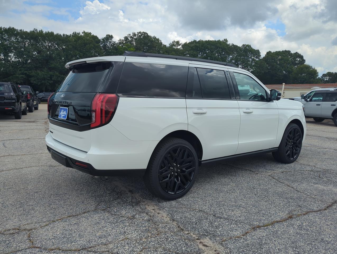 2027 Ford Expedition Platinum Appleton WI