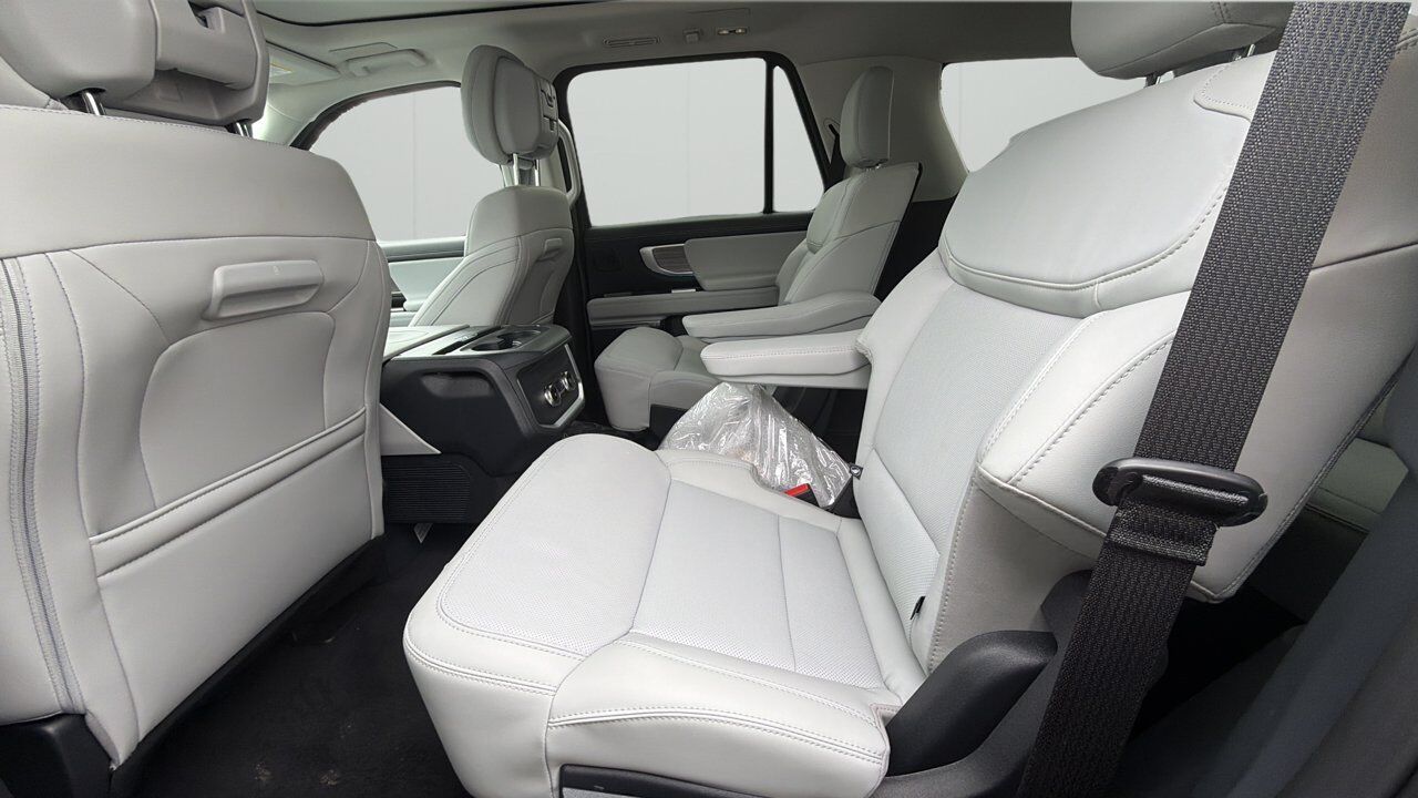 2027 Ford Expedition Platinum Sherwood Park AB