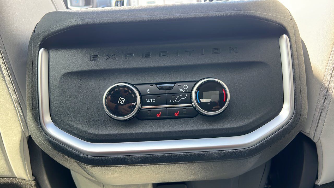 2027 Ford Expedition Platinum Sherwood Park AB