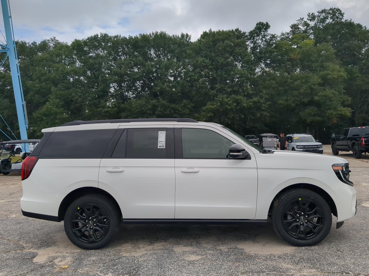 2027 Ford Expedition Platinum