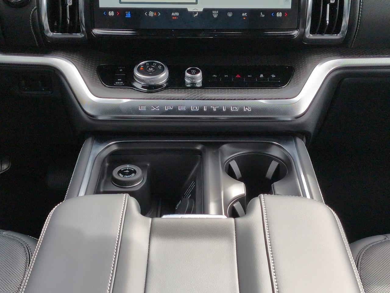 2027 Ford Expedition Platinum Winder GA