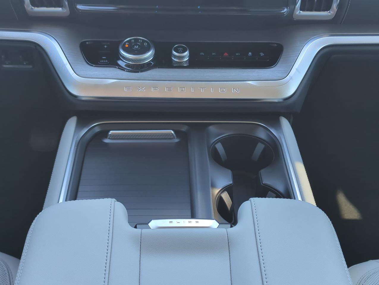 2027 Ford Expedition Platinum Winder GA