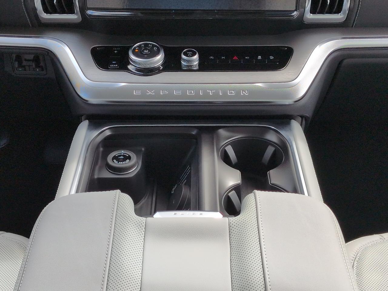 2027 Ford Expedition Platinum Winder GA