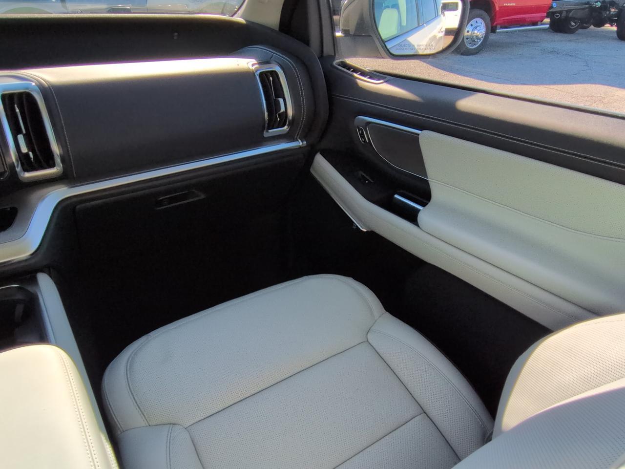 2027 Ford Expedition Platinum Winder GA