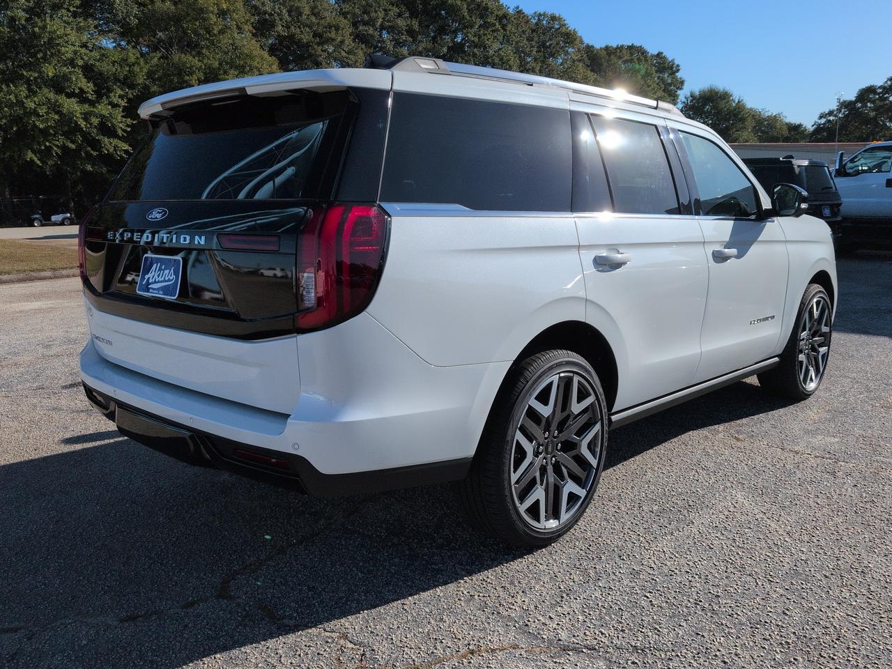 2027 Ford Expedition Platinum Winder GA
