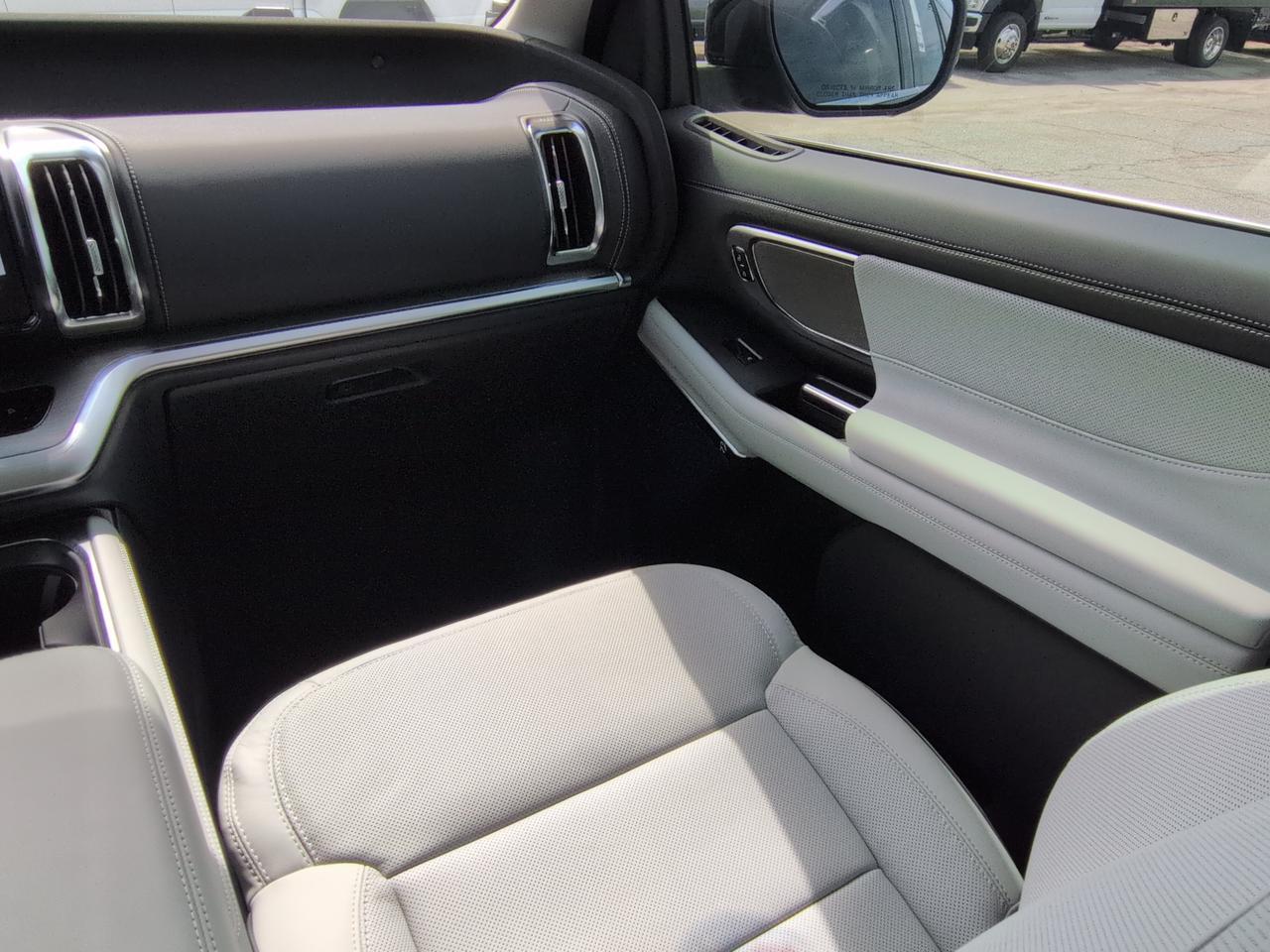 2027 Ford Expedition Platinum Winder GA