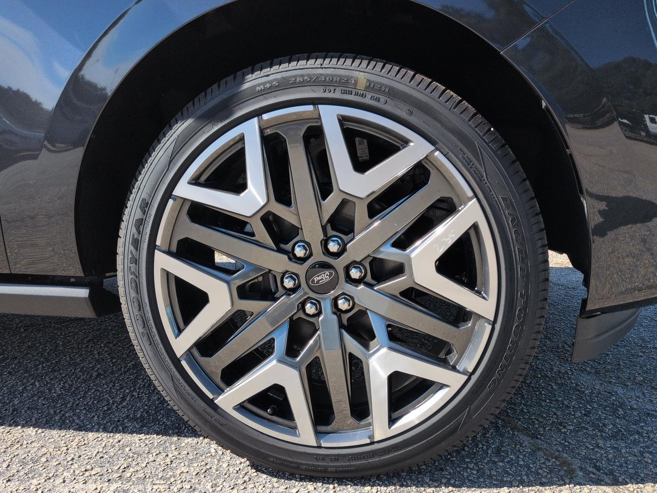2027 Ford Expedition Platinum Winder GA