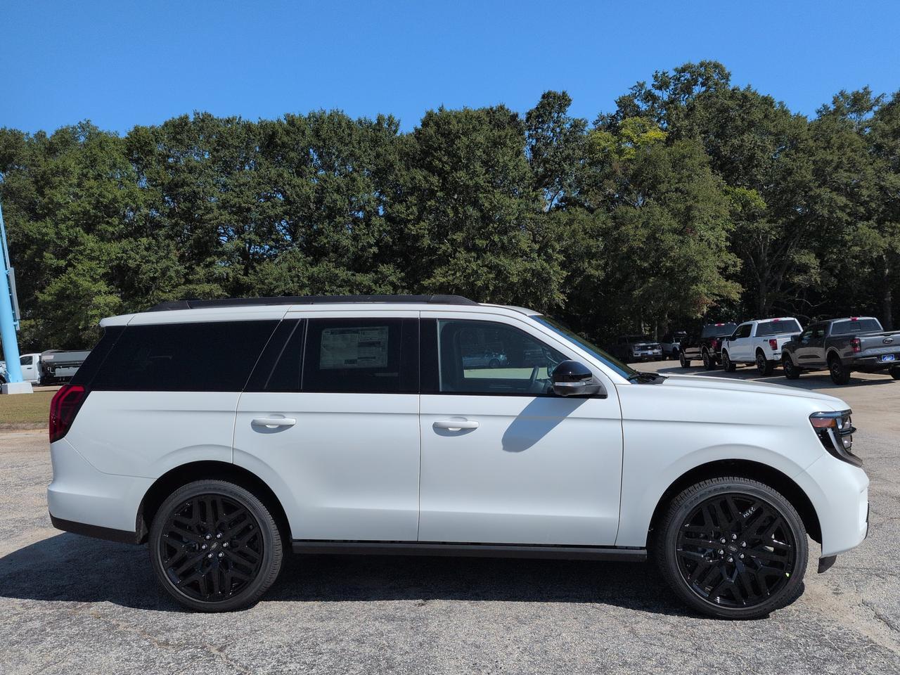 2027 Ford Expedition Platinum