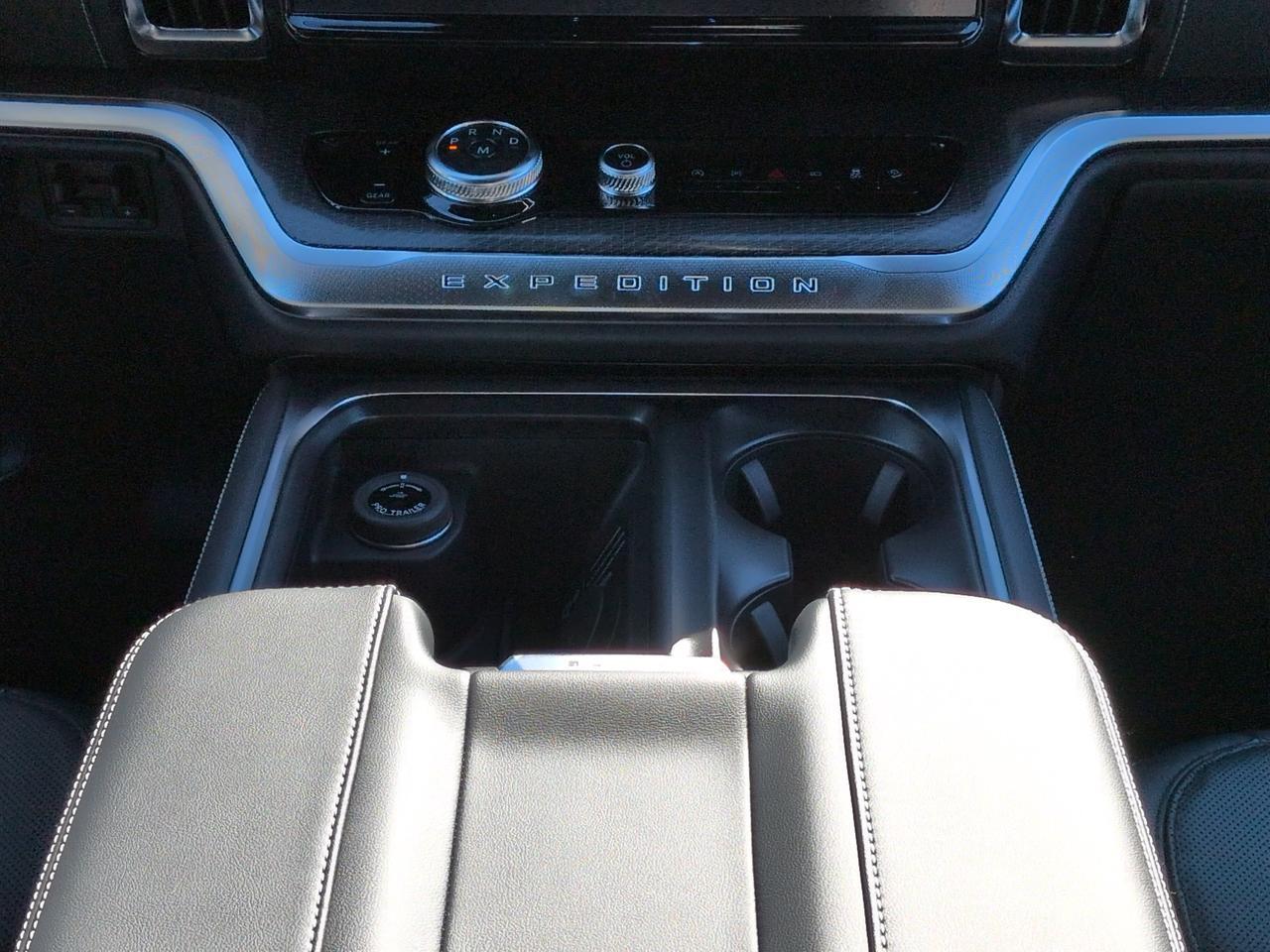 2027 Ford Expedition Platinum Winder GA