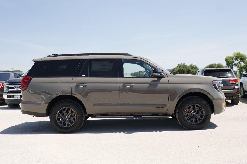 2027 Ford Expedition Tremor Hondo TX