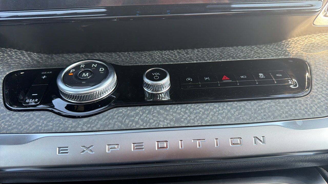 2027 Ford Expedition Tremor Sherwood Park AB