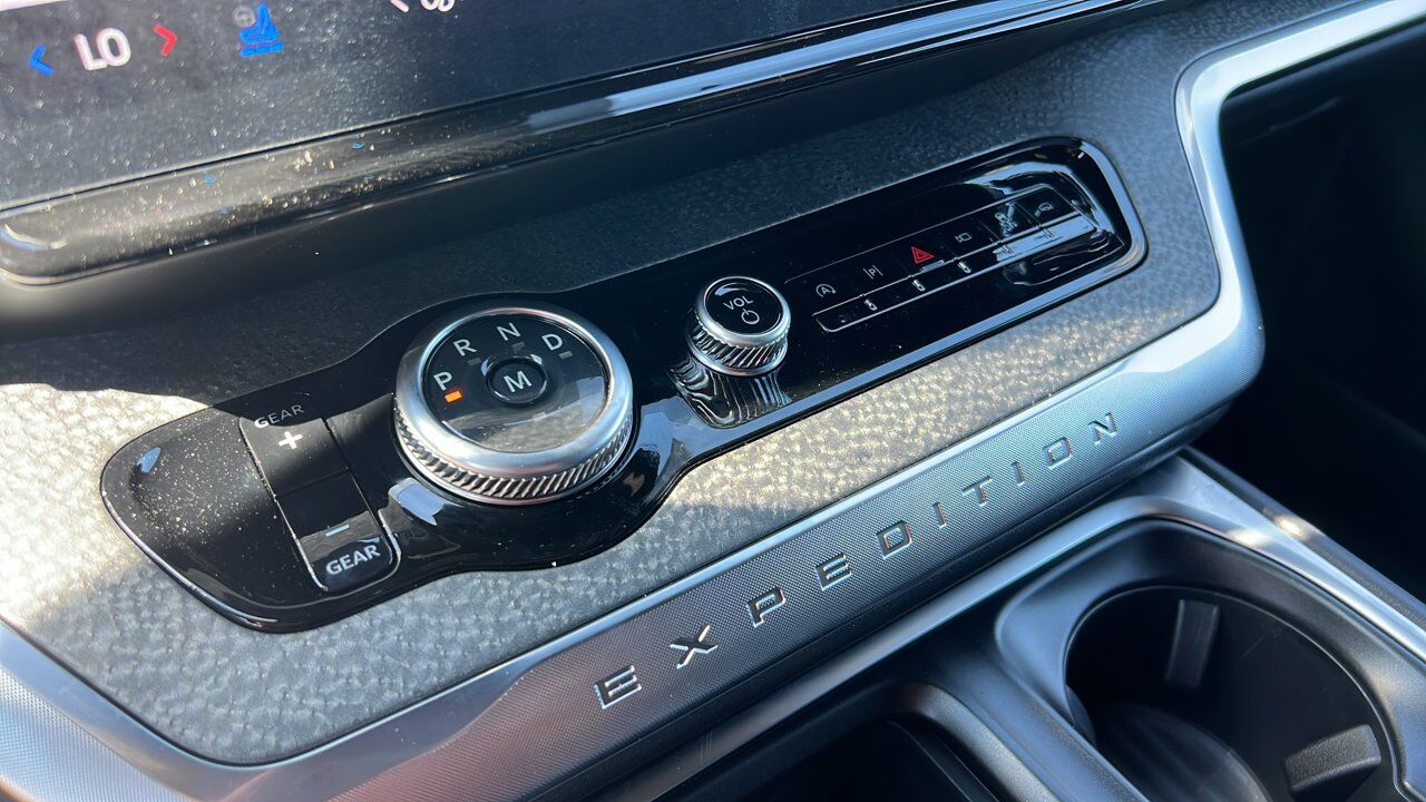 2027 Ford Expedition Tremor Sherwood Park AB