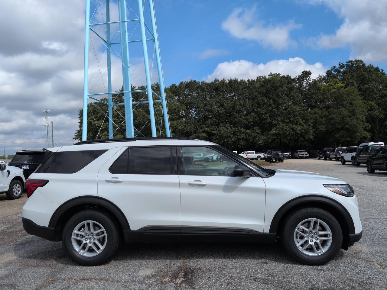 2027 Ford Explorer Active Appleton WI