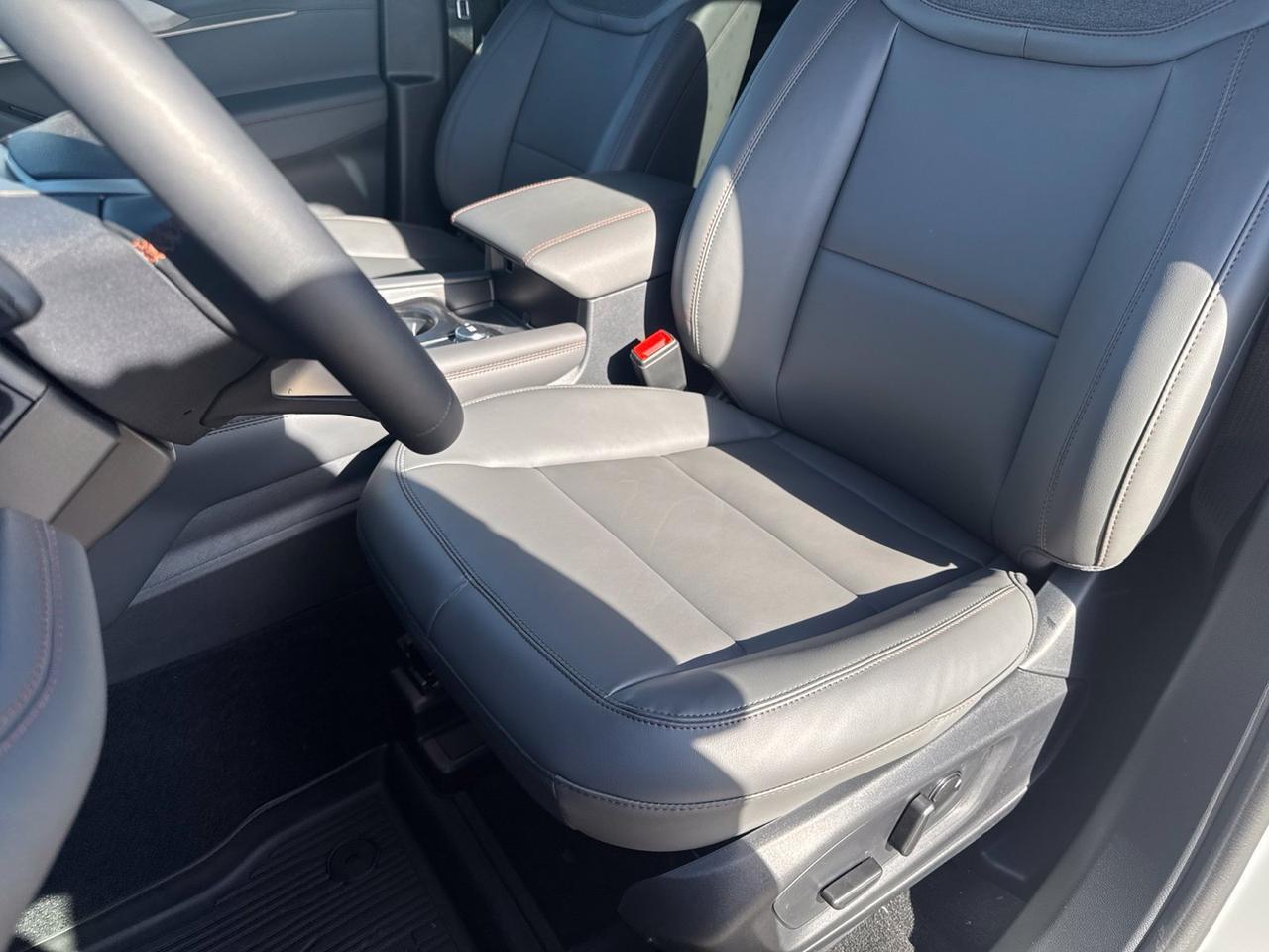 2027 Ford Explorer Active Watertown SD