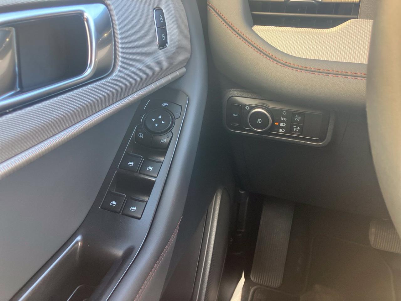 2027 Ford Explorer Active Watertown SD