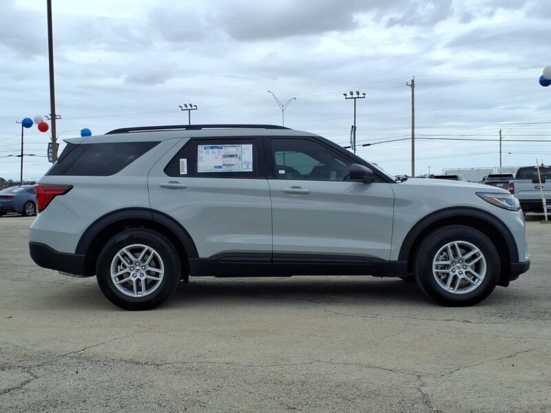 2027 Ford Explorer Active w/200A Pkg