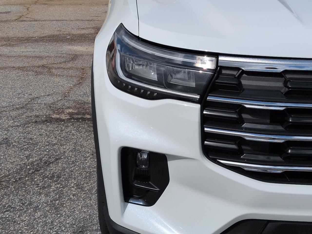 2027 Ford Explorer Active w/200A Pkg Appleton WI