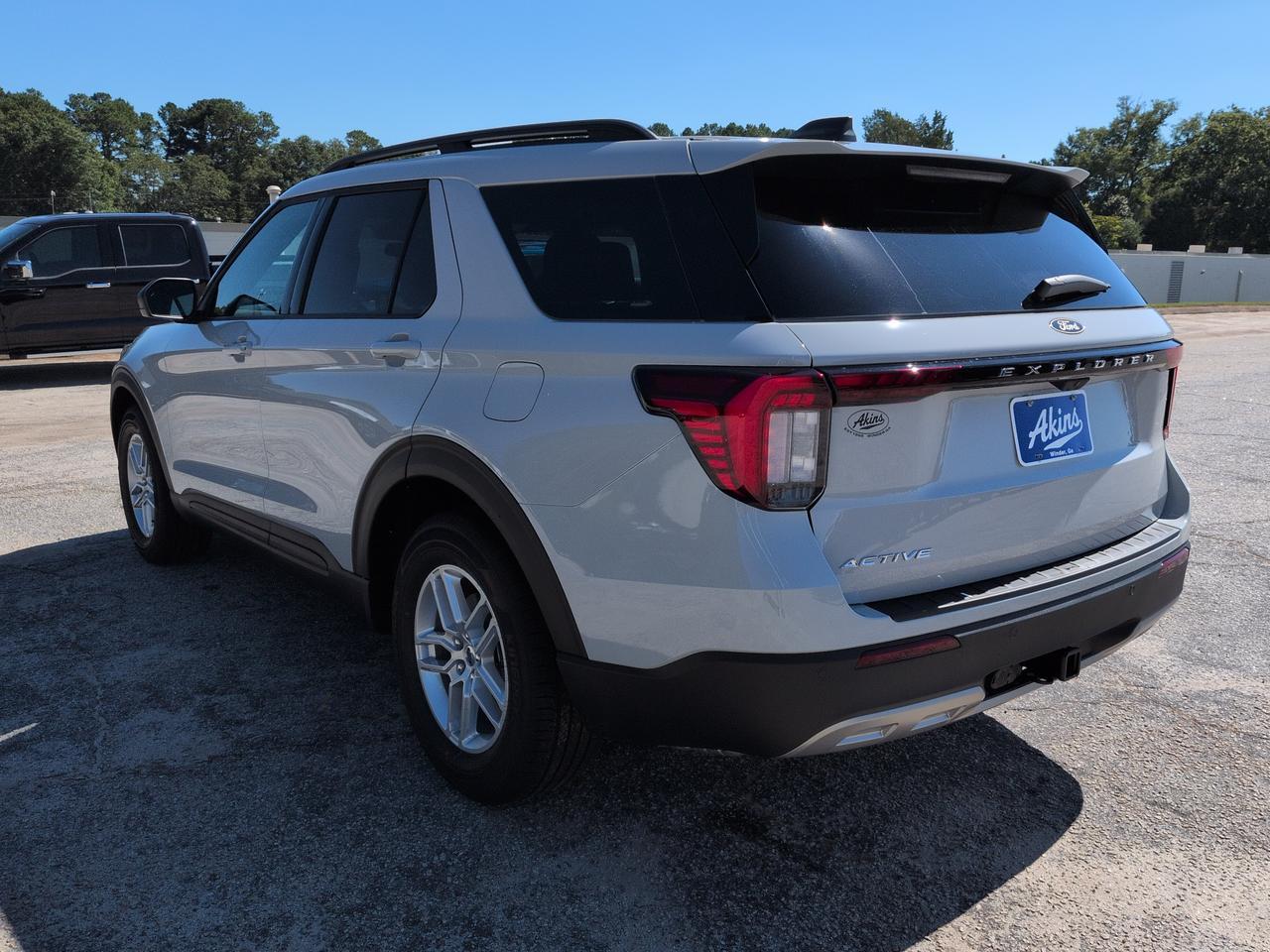 2027 Ford Explorer Active w/200A Pkg Appleton WI