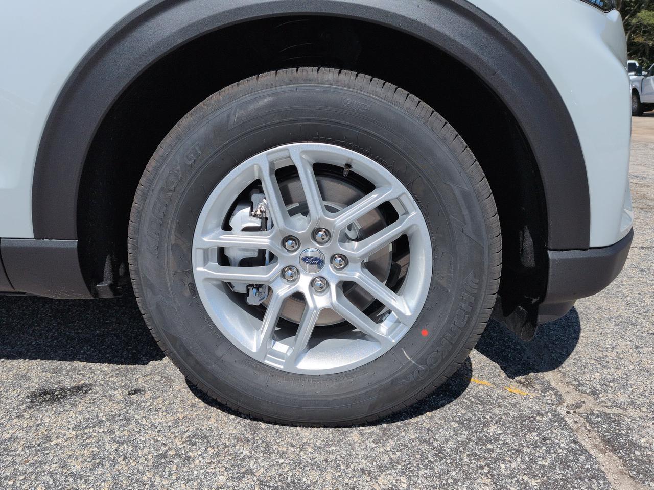 2027 Ford Explorer Active Appleton WI
