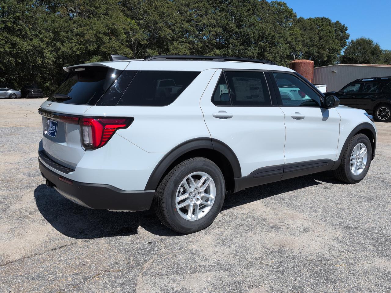 2027 Ford Explorer Active w/200A Pkg Appleton WI