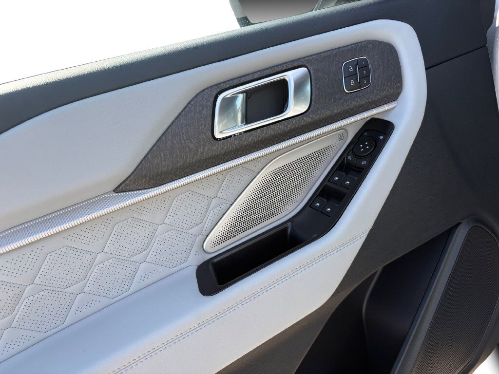 2027 Ford Explorer Platinum Hondo TX